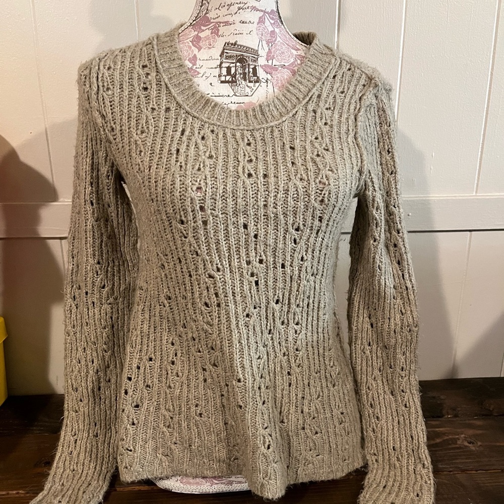Free People Crewneck Tan Long Sleeve Wool Blend Sweater Size Small.
